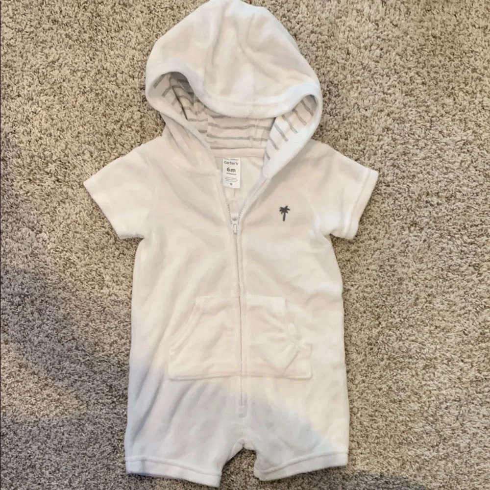 Carter’s Hooded Romper One Piece Terrycloth in White 6 Months